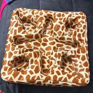 Couch and Bed Giraffe Cup Snack Remote Book Holder *UNUSED*
